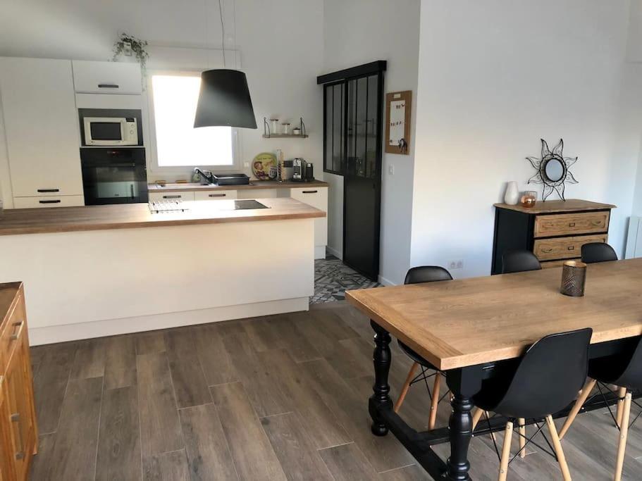 Logement De Plain-Pied Avec Jardin, Terrasse Gurgy Ngoại thất bức ảnh